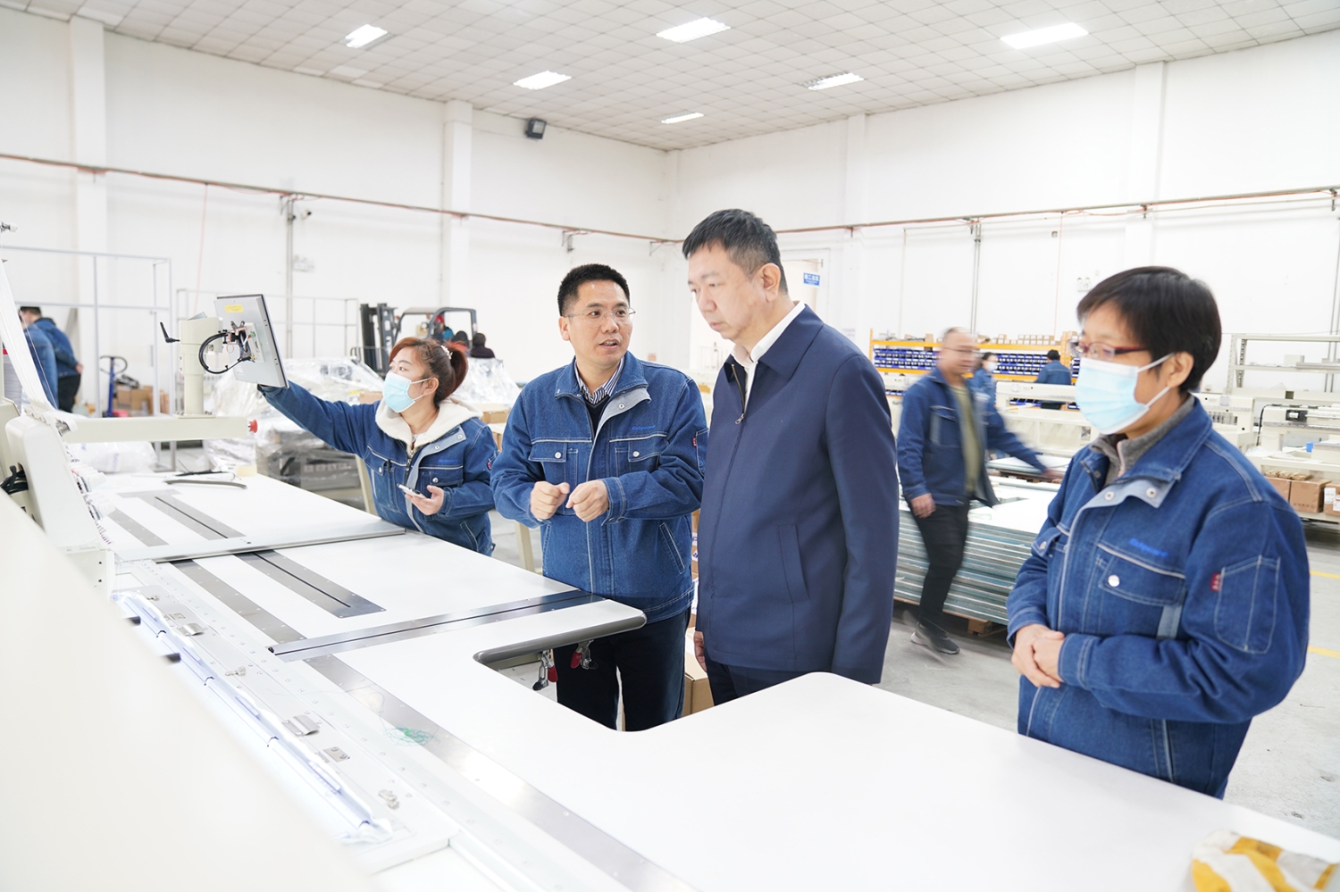 中縫協(xié)楊曉京理事長一行蒞臨富怡考察調(diào)研！